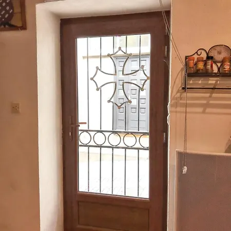 Ferienhaus Maison Chaleureuse A Saint-privat, 80 M² Avec Cour. *