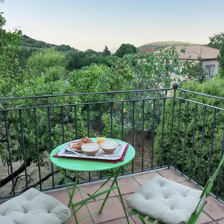 Maison Chaleureuse A Saint-privat, 80 M² Avec Cour.